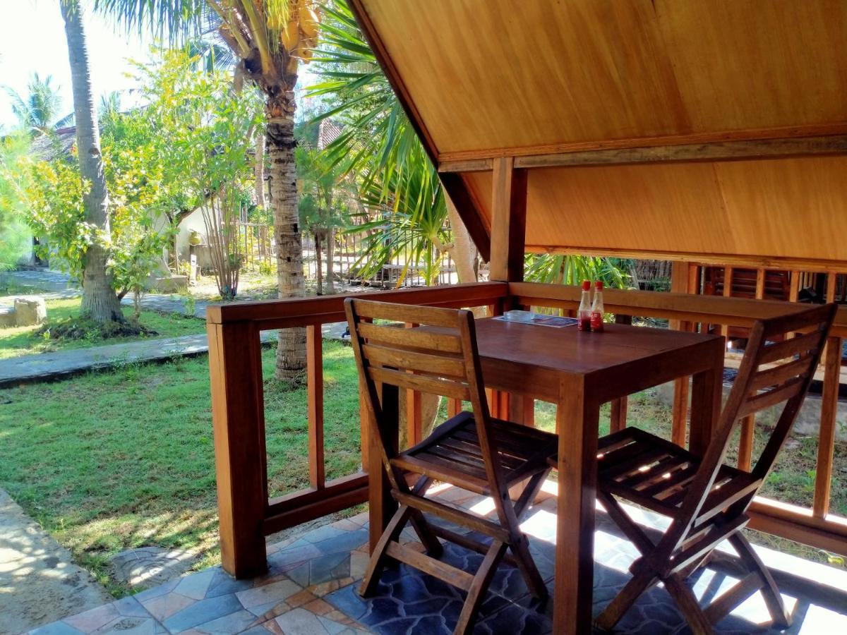Tunai Cottages Gili Meno Exterior foto