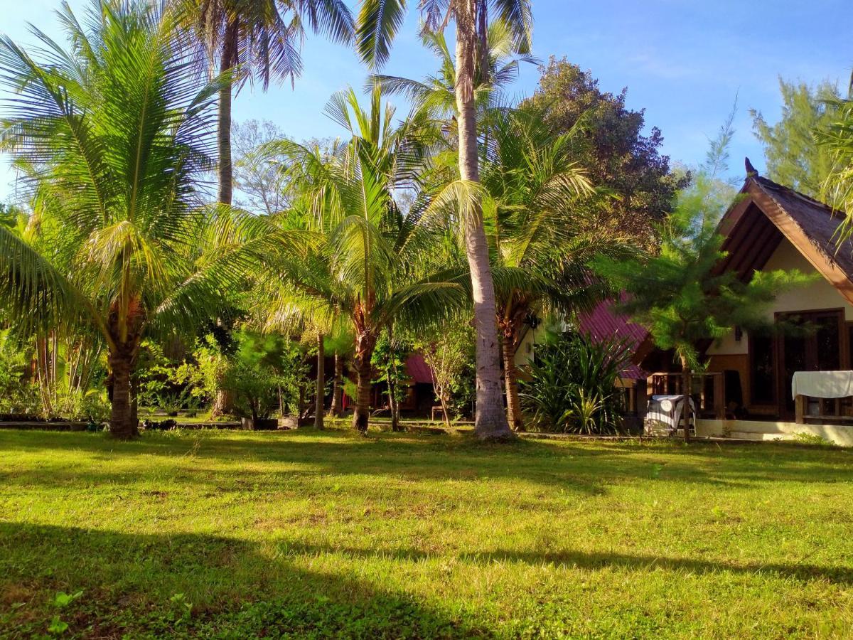 Tunai Cottages Gili Meno Exterior foto